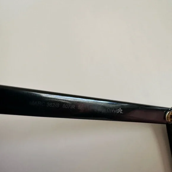 Marc Jacobs 362/S Cat Eye Sunglasses Black 807IR 56-18-145 Designer Frames Only - Picture 10 of 11